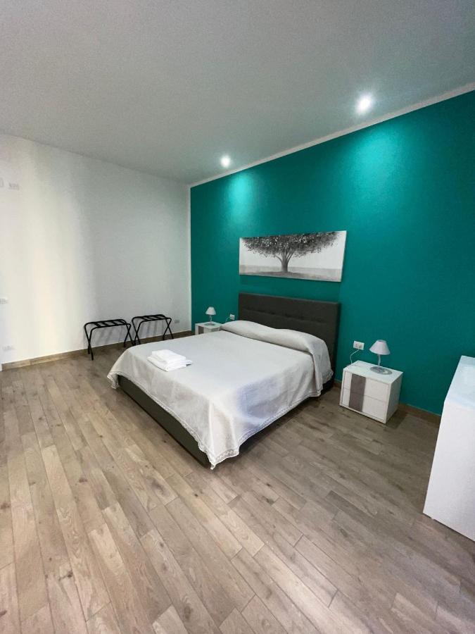 Dormire A Napoli Centro Holiday House Casa Vacanza المظهر الخارجي الصورة