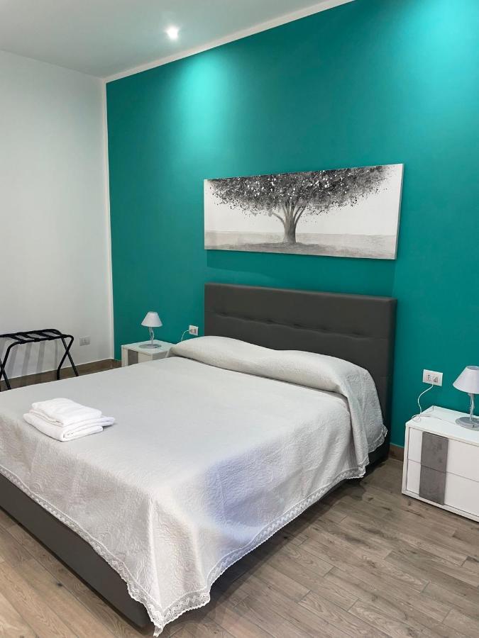 Dormire A Napoli Centro Holiday House Casa Vacanza المظهر الخارجي الصورة