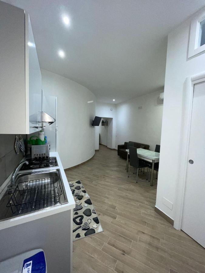 Dormire A Napoli Centro Holiday House Casa Vacanza المظهر الخارجي الصورة