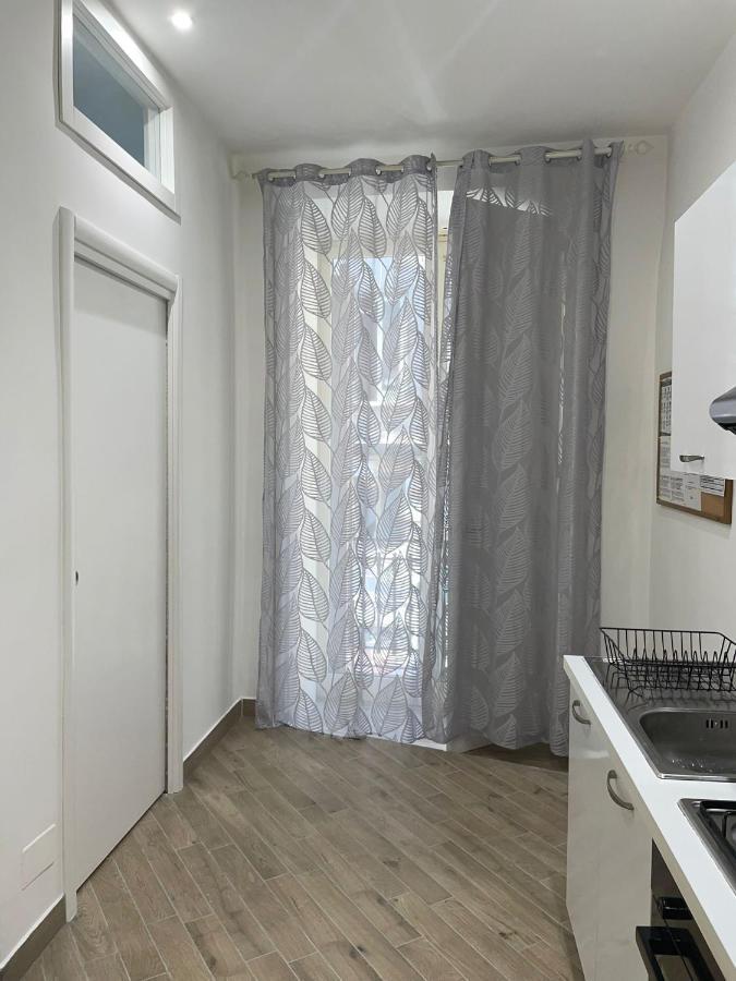 Dormire A Napoli Centro Holiday House Casa Vacanza المظهر الخارجي الصورة